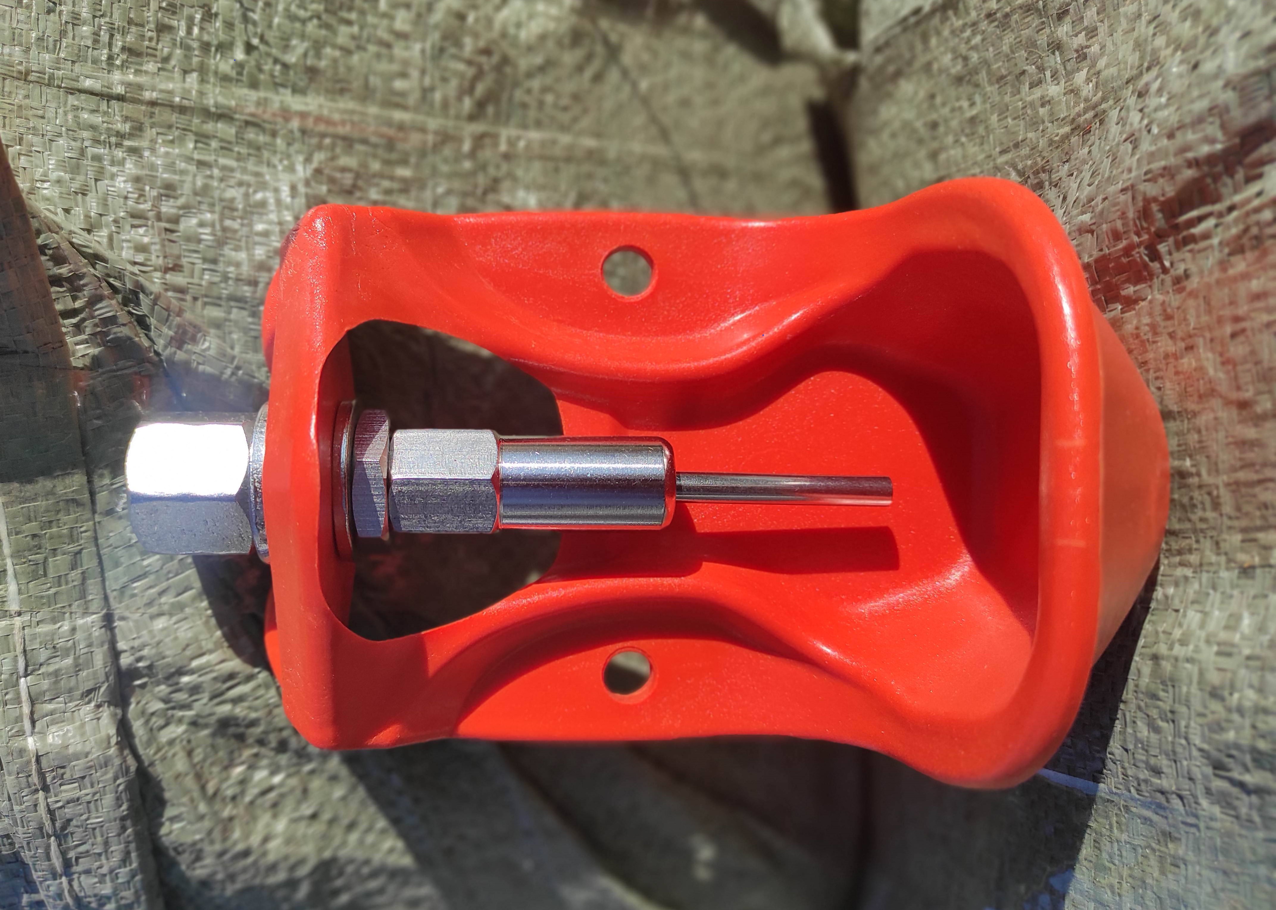 Чашечная пластиковая поилка для поросят MINI аналог EASY DRINKER MINI ROTECNA