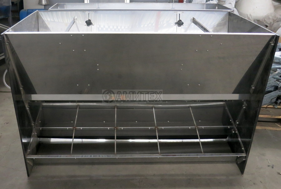 Кормовой аппарат ящичного типа для свиней 1200*600*750
