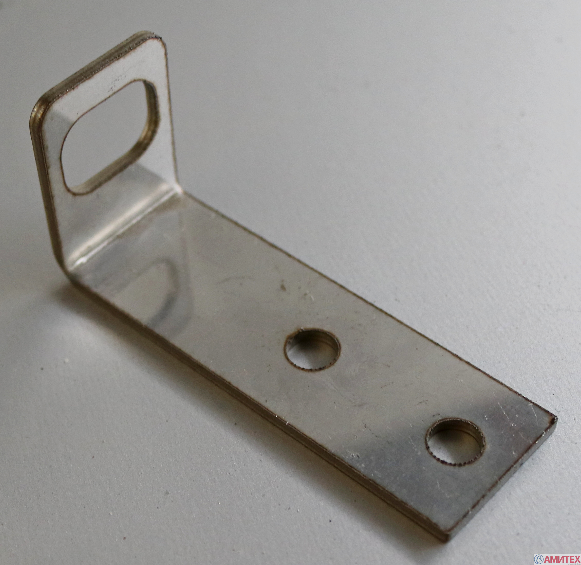 Универсальное крепление