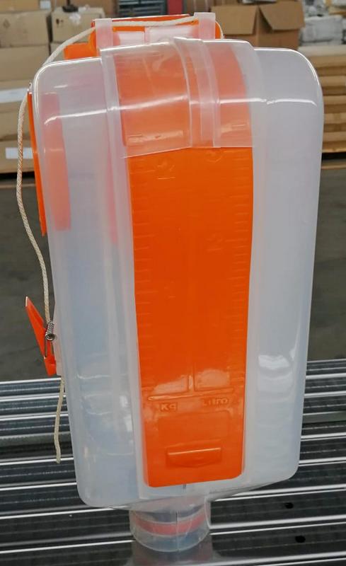 Дозатор корма для свиней 6л, 70мм