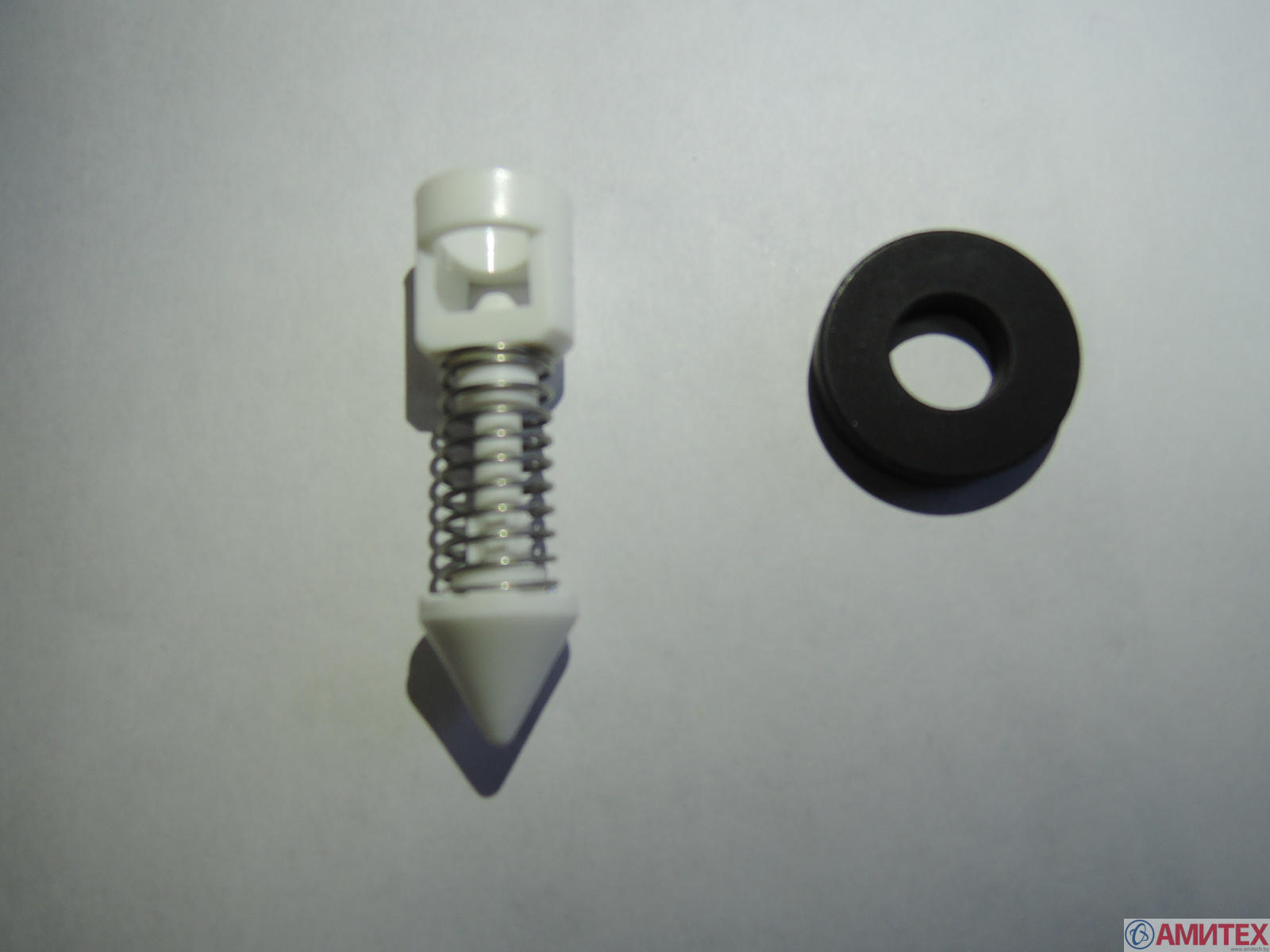 PJDI074VF Всаcывающий клапан для D25RE2